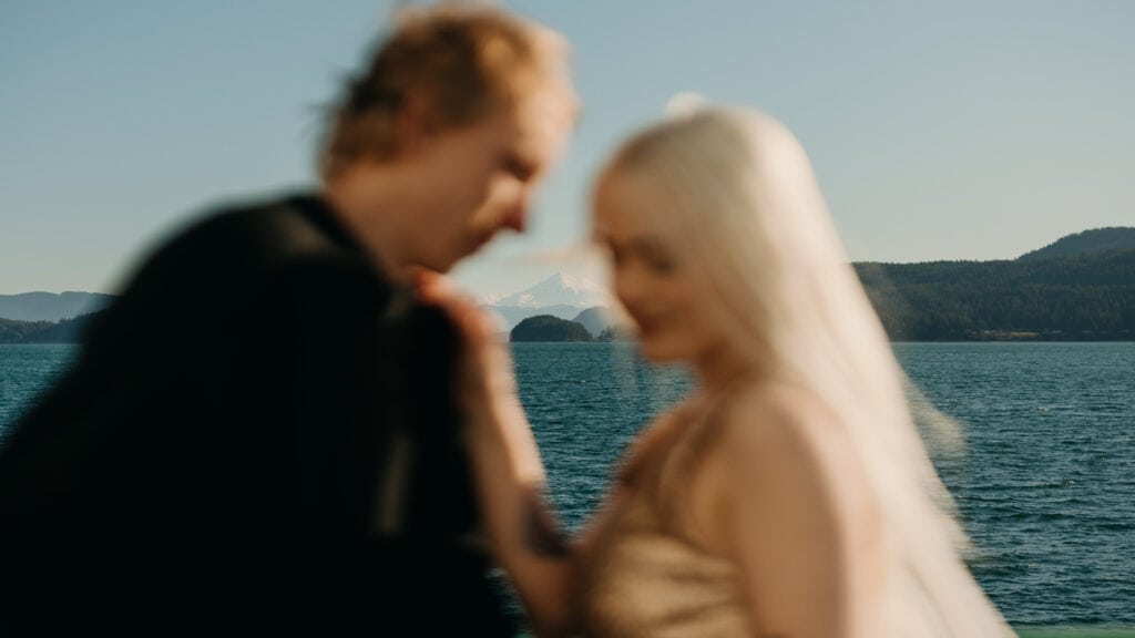 A detail of the mountain behind the couple on the way to Friday Harbor.