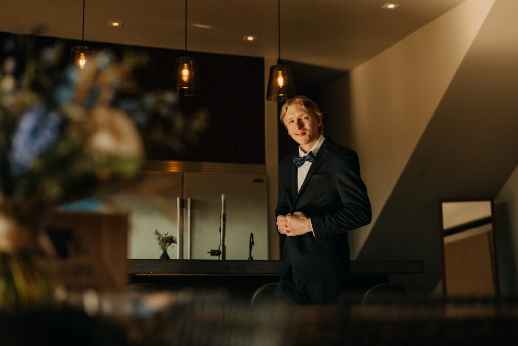 A groom gets ready.